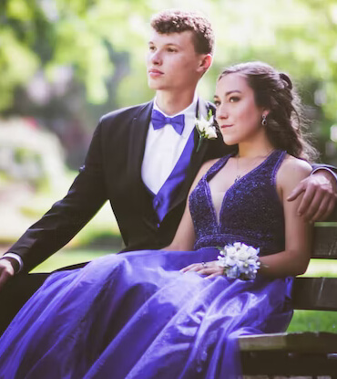 Prom party bus service
